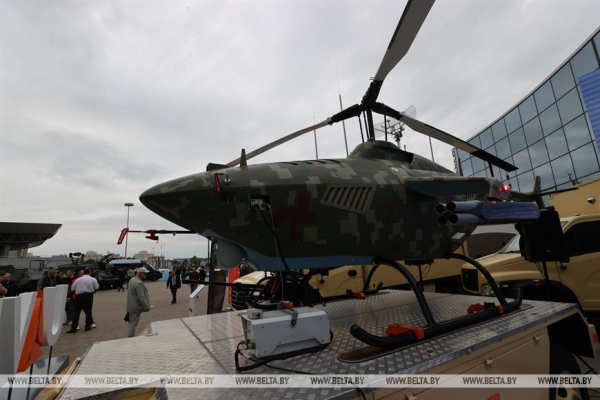 Головченко ознакомился с разработками отечественного и зарубежных ВПК на MILEX Головченко ознакомился с разработками отечественного и зарубежных ВПК на MILEX