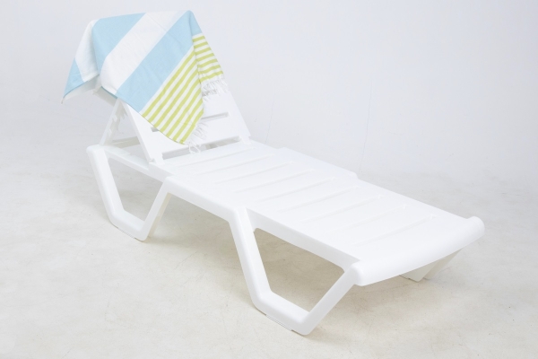 Обзор выгодных предложений в салонах мебели и декора AksHome: актуальная садовая мебель. Скидки и Новинки!