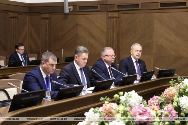 Головченко: отмечаются положительные тенденции в сфере здравоохранения, но проблемы еще есть