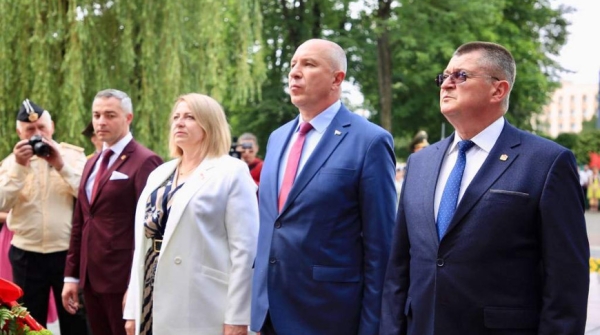 ФОТОРЕПОРТАЖ: 22 июня в Беларуси прошел День всенародной памяти жертв Великой Отечественной войны и геноцида белорусского народа ФОТОРЕПОРТАЖ: 22 июня в Беларуси прошел День всенародной памяти жертв Великой Отечественной войны и геноцида белорусского народа