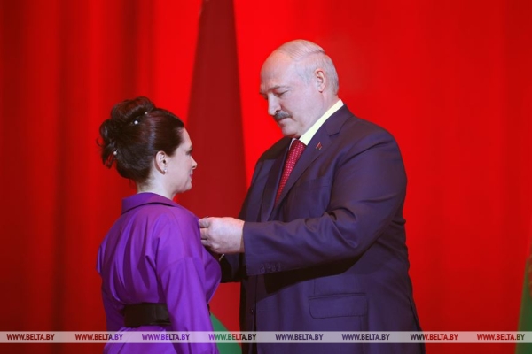 Лукашенко: без культурного наследия и крепкой духовной основы народ не может быть независимым Лукашенко: без культурного наследия и крепкой духовной основы народ не может быть независимым