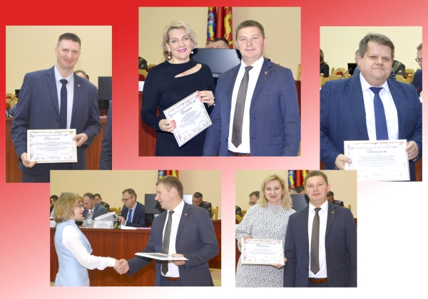 Кто победил в районном смотре-конкурсе на лучшее новогоднее оформление? Кто победил в районном смотре-конкурсе на лучшее новогоднее оформление?