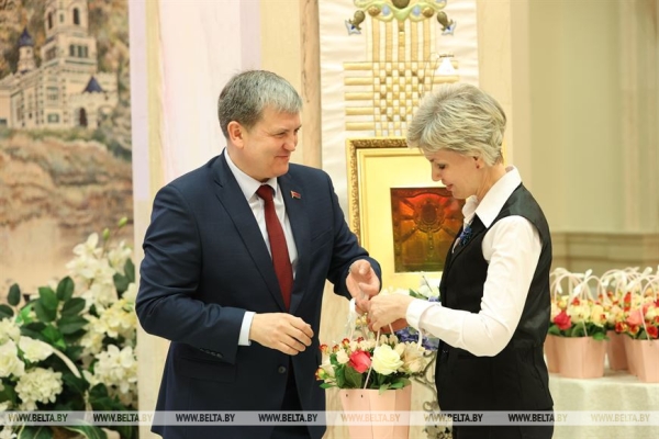 Победительниц конкурса "Женщина года - 2022" наградили в Минске Победительниц конкурса "Женщина года - 2022" наградили в Минске