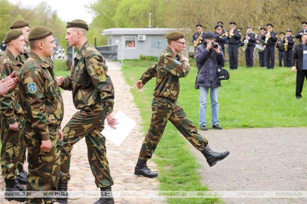 Церемония увольнения в запас военнослужащих срочной службы прошла в Бресте