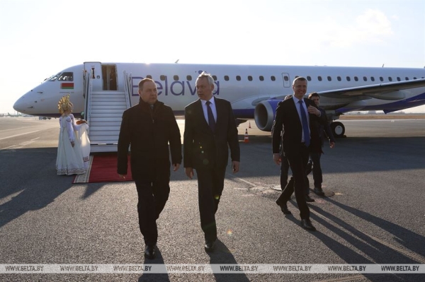 Роман Головченко посещает с рабочим визитом Новосибирск, Иркутск и Екатеринбург Роман Головченко посещает с рабочим визитом Новосибирск, Иркутск и Екатеринбург