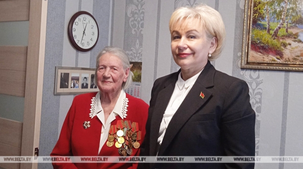 ФОТОРЕПОРТАЖ: В Беларуси чествуют ветеранов в преддверии Дня Победы ФОТОРЕПОРТАЖ: В Беларуси чествуют ветеранов в преддверии Дня Победы