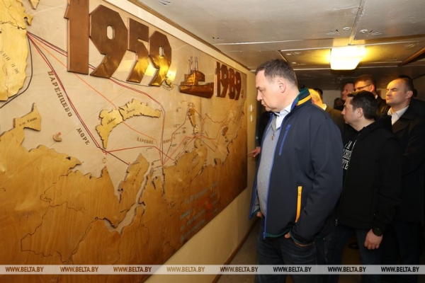 Сумма контрактов по итогам визита Головченко в Карелию и Мурманск составила около $100 млн Сумма контрактов по итогам визита Головченко в Карелию и Мурманск составила около $100 млн