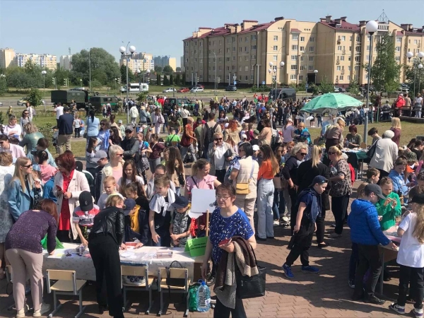 В парке 1000-летия проходит районный праздник «ДетиНового1000-летия» В парке 1000-летия проходит районный праздник «ДетиНового1000-летия»