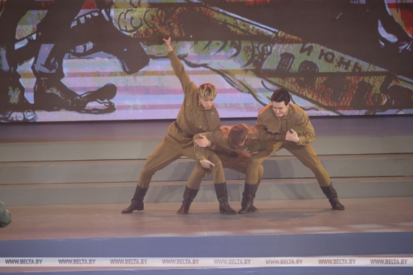 Головченко: настоящие герои войны - труженики тыла, ставшие лучшим примером для нынешнего поколения Головченко: настоящие герои войны - труженики тыла, ставшие лучшим примером для нынешнего поколения