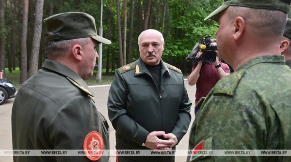 Готовность №1, безумство Киева, привет от команданте и Владимирский тяжеловоз. Итоги резонансной недели Президента Готовность №1, безумство Киева, привет от команданте и Владимирский тяжеловоз. Итоги резонансной недели Президента