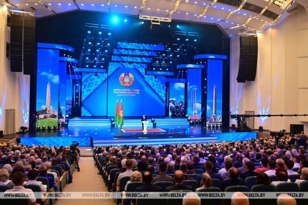 Выступление Александра Лукашенко на торжественном собрании в честь Дня Независимости