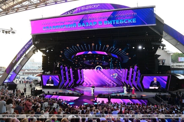 Окно возможностей, большое молоко, эксперименты на полях и спасенный базар. Итоги фестивальной недели Президента