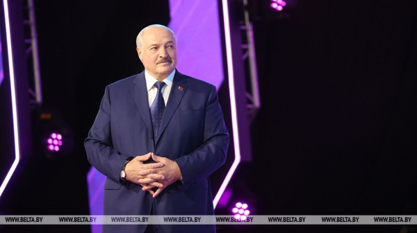 Лукашенко: настоящее искусство фестиваля в Витебске объединяет народы и государства Лукашенко: настоящее искусство фестиваля в Витебске объединяет народы и государства