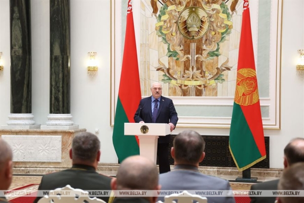 Лукашенко раскрыл все карты: правда о "Вагнере", ядерная бомба и битва за мир. Итоги сенсационной недели Президента Лукашенко раскрыл все карты: правда о "Вагнере", ядерная бомба и битва за мир. Итоги сенсационной недели Президента