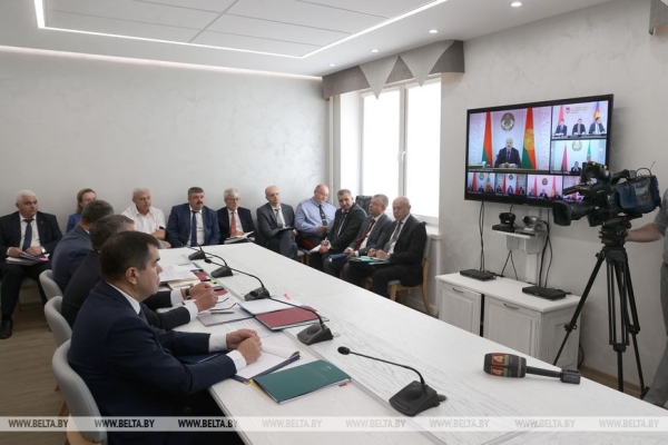 Лукашенко: страда - это наш продовольственный фронт, а на войне побеждает тот, кто лучше подготовлен