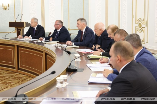 Лукашенко: страда - это наш продовольственный фронт, а на войне побеждает тот, кто лучше подготовлен