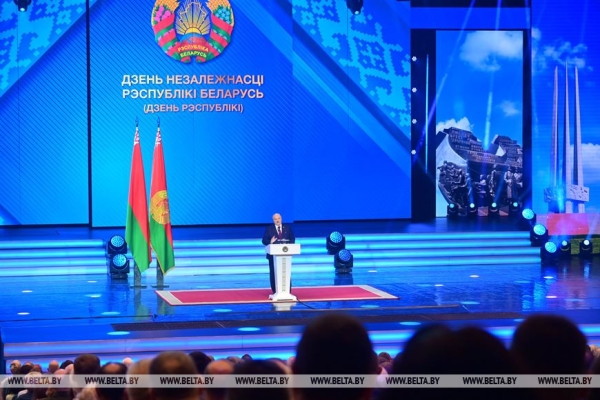 Лукашенко раскрыл все карты: правда о "Вагнере", ядерная бомба и битва за мир. Итоги сенсационной недели Президента Лукашенко раскрыл все карты: правда о "Вагнере", ядерная бомба и битва за мир. Итоги сенсационной недели Президента