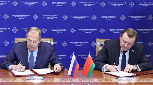 Как пытались завербовать Лукашенко и в чем сила Беларуси. Разбираемся в белорусской политике Как пытались завербовать Лукашенко и в чем сила Беларуси. Разбираемся в белорусской политике