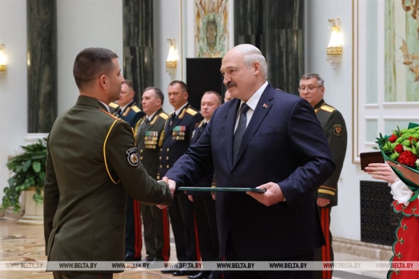 Наивысшая ценность, дело мужественных, дорога в ШОС и сенсации для мировых СМИ. Подробности бомбической недели Президента Наивысшая ценность, дело мужественных, дорога в ШОС и сенсации для мировых СМИ. Подробности бомбической недели Президента