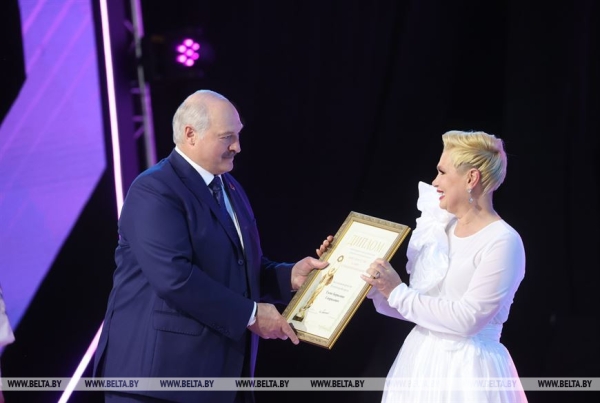 Окно возможностей, большое молоко, эксперименты на полях и спасенный базар. Итоги фестивальной недели Президента