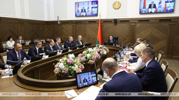 Устранить все замечания до 1 сентября. Какие задачи поставил Головченко в сфере образования Устранить все замечания до 1 сентября. Какие задачи поставил Головченко в сфере образования