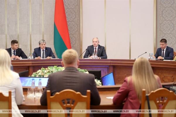 Авторитет и численность БРСМ прирастают, но отдача должна быть выше. Сергеенко провел встречу с активом организации Авторитет и численность БРСМ прирастают, но отдача должна быть выше. Сергеенко провел встречу с активом организации