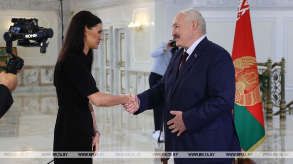 Судьба Украины, просьба от Путина, самая медийная персона и "незачет" Минобразования. Акценты яркой Недели Президента Судьба Украины, просьба от Путина, самая медийная персона и "незачет" Минобразования. Акценты яркой Недели Президента