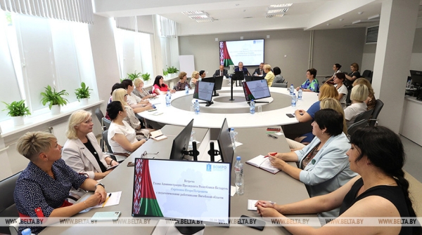 Устный экзамен или ЦЭ? Сергеенко в Витебске обсудил с педагогами вопросы образования Устный экзамен или ЦЭ? Сергеенко в Витебске обсудил с педагогами вопросы образования