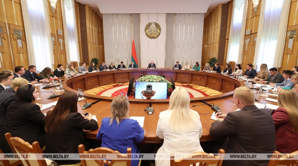 Авторитет и численность БРСМ прирастают, но отдача должна быть выше. Сергеенко провел встречу с активом организации Авторитет и численность БРСМ прирастают, но отдача должна быть выше. Сергеенко провел встречу с активом организации