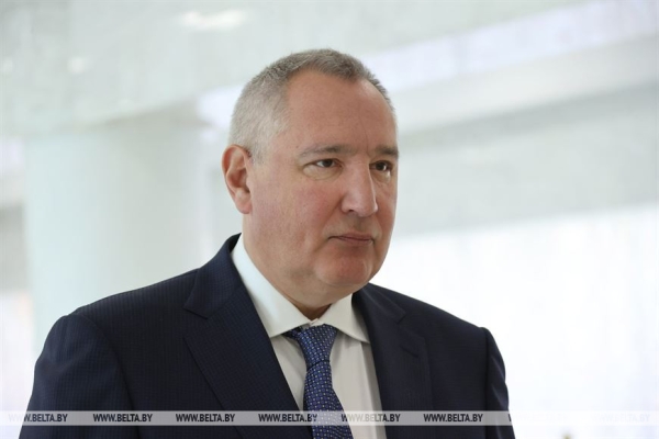 Судьба Украины, просьба от Путина, самая медийная персона и "незачет" Минобразования. Акценты яркой Недели Президента Судьба Украины, просьба от Путина, самая медийная персона и "незачет" Минобразования. Акценты яркой Недели Президента