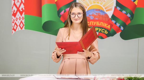 В Бресте еще 14 человек приняли Присягу гражданина Беларуси