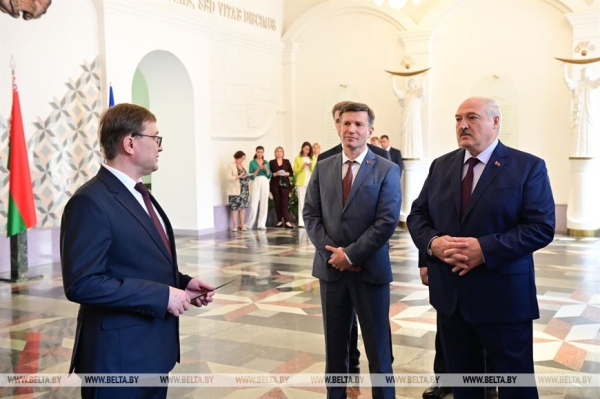 Белорусские Нидерланды, лесной домик, защита Короля и будущее "Вагнера". Итоги мотивационной Недели Президента Белорусские Нидерланды, лесной домик, защита Короля и будущее "Вагнера". Итоги мотивационной Недели Президента