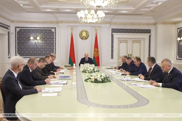 Белорусские Нидерланды, лесной домик, защита Короля и будущее "Вагнера". Итоги мотивационной Недели Президента Белорусские Нидерланды, лесной домик, защита Короля и будущее "Вагнера". Итоги мотивационной Недели Президента