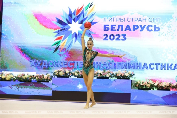 "Здесь красота, талант и сила". Первыми в борьбу за медали Игр вступили гимнастки "Здесь красота, талант и сила". Первыми в борьбу за медали Игр вступили гимнастки