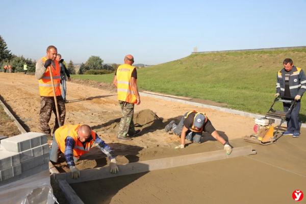 К 1 июня все работы будут завершены — Турчин о реконструкции Кургана Славы К 1 июня все работы будут завершены — Турчин о реконструкции Кургана Славы