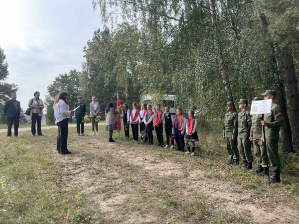 Чтобы помнили. На месте сожженной в годы войны деревни Добрица установлен памятный цифровой знак с QR-кодом