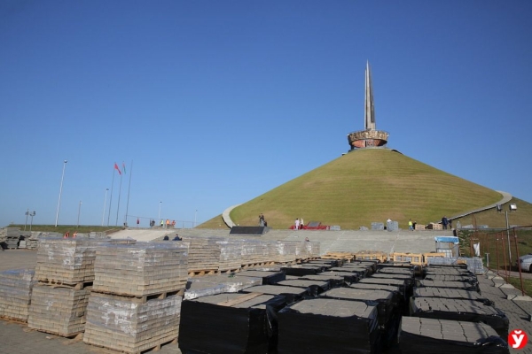 К 1 июня все работы будут завершены — Турчин о реконструкции Кургана Славы К 1 июня все работы будут завершены — Турчин о реконструкции Кургана Славы