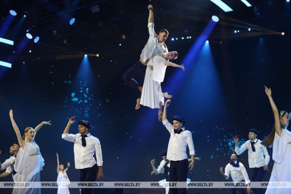 Лукашенко посетил финал ХIII Национального конкурса красоты «Мисс Беларусь — 2023» Лукашенко посетил финал ХIII Национального конкурса красоты «Мисс Беларусь — 2023»