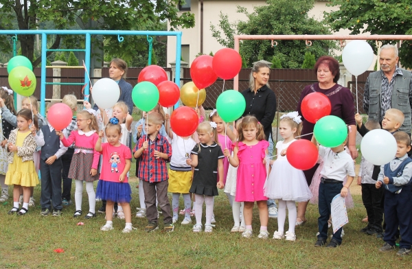 В Дошкольном центре развития ребенка прошла торжественная линейка, посвященная Дню знаний