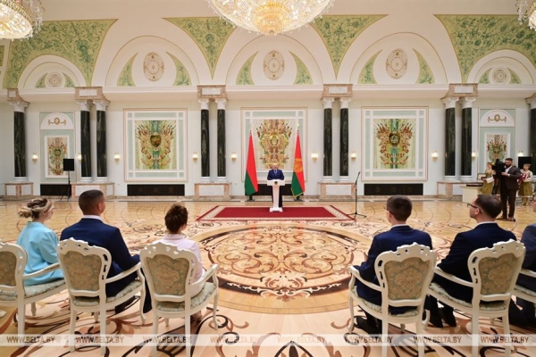 Лукашенко называет их "будущим страны". Рассказываем о главном богатстве Беларуси