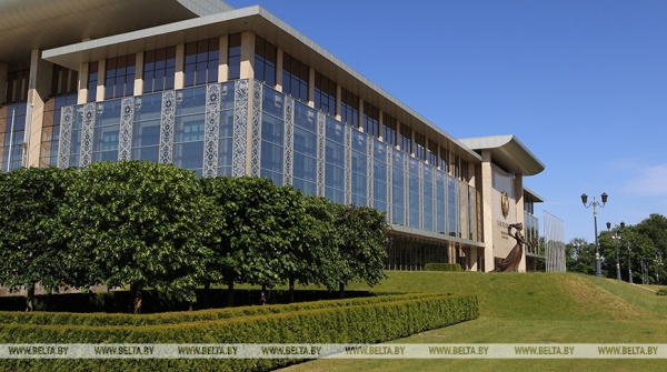 Лукашенко принял верительные грамоты послов 11 зарубежных стран Лукашенко принял верительные грамоты послов 11 зарубежных стран