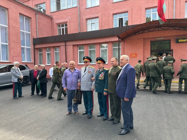 8-я бригада радиационной, химической и биологической защиты отметила 80-летний юбилей