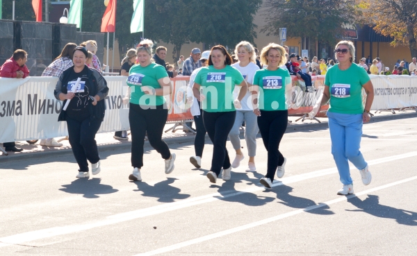 Корпоративный забег «Языльской десятки» — самый зрелищный на фестивале Корпоративный забег «Языльской десятки» — самый зрелищный на фестивале