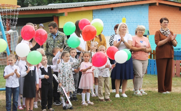 В Дошкольном центре развития ребенка прошла торжественная линейка, посвященная Дню знаний