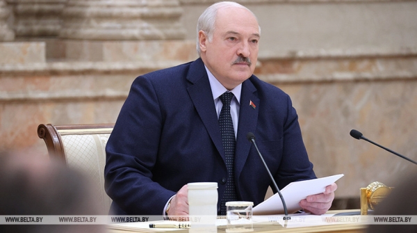 Серьезный разговор после работы над ошибками. Лукашенко собрал большое совещание по образованию Серьезный разговор после работы над ошибками. Лукашенко собрал большое совещание по образованию