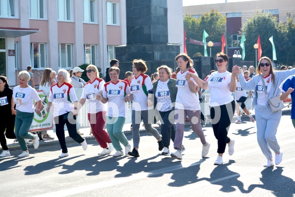 Корпоративный забег «Языльской десятки» — самый зрелищный на фестивале Корпоративный забег «Языльской десятки» — самый зрелищный на фестивале
