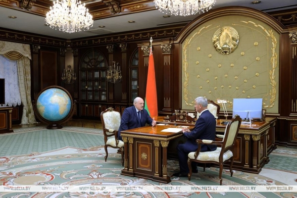 Народное единство, переговоры с Путиным, турецкое плечо и финишная прямая для депутатов. Главные итоги недели Президента Народное единство, переговоры с Путиным, турецкое плечо и финишная прямая для депутатов. Главные итоги недели Президента