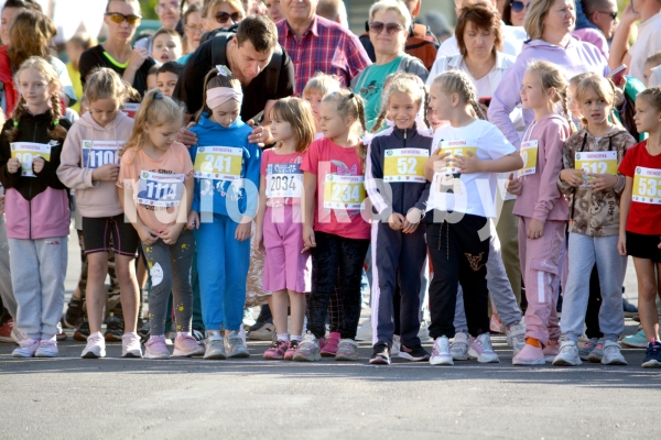Юные спортсмены пробежали 500-ку! Фоторепортаж с «Языльской десятки» Юные спортсмены пробежали 500-ку! Фоторепортаж с «Языльской десятки»