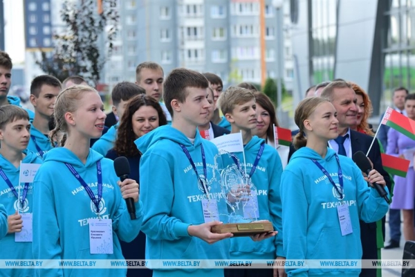 Лукашенко: для Беларуси талантливые люди, интеллект нации - самое большое богатство Лукашенко: для Беларуси талантливые люди, интеллект нации - самое большое богатство