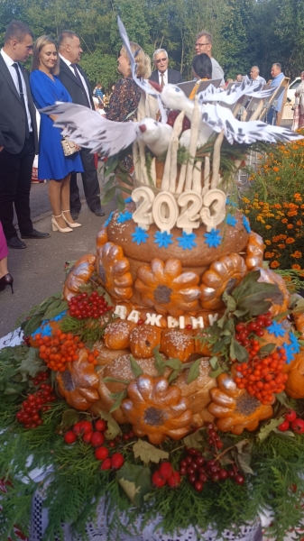 Красота нового урожая! На выставке «дожиночных» караваев и снопов выберут победителя